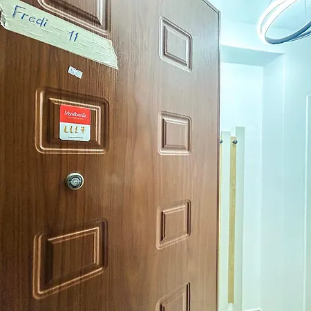 Apartment 2 Bedrooms 1117 *