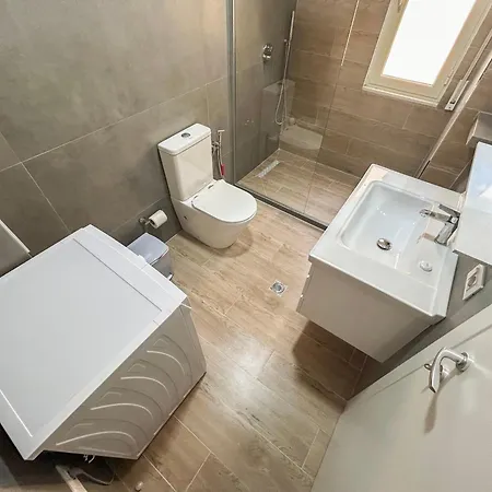 2 Bedrooms 1117 Golem (Tirana)