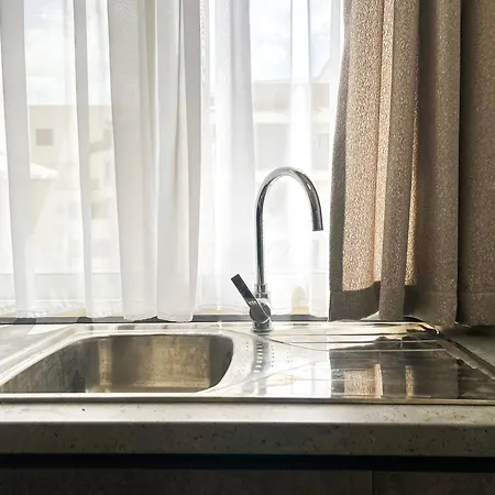 Apartment 2 Bedrooms 1117 *
